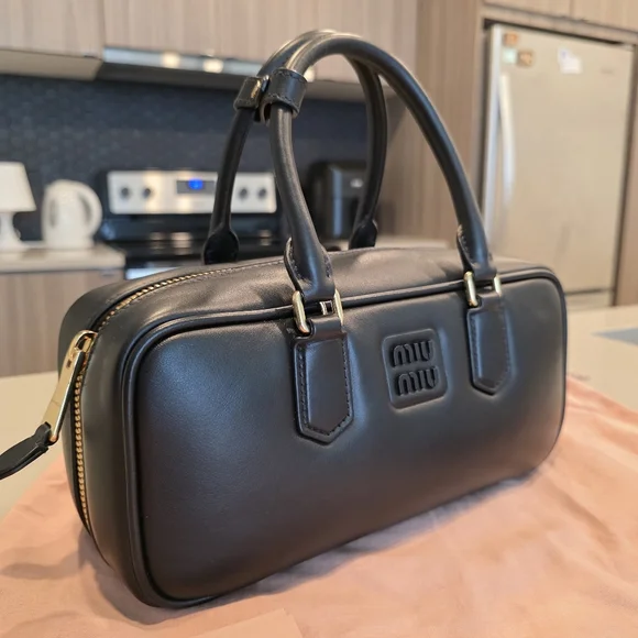 Miu miu Arcadie leather bag - Picture 6 of 9